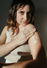 Load image into Gallery viewer, Velvet Tallow Whip 1.5oz